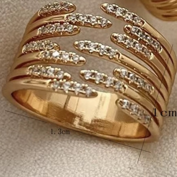 Anthropologie Spiral Gold Crystal Ring - Picture 4 of 14